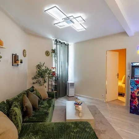 Cinema Chill Netflix Arcade Appartement Toulon